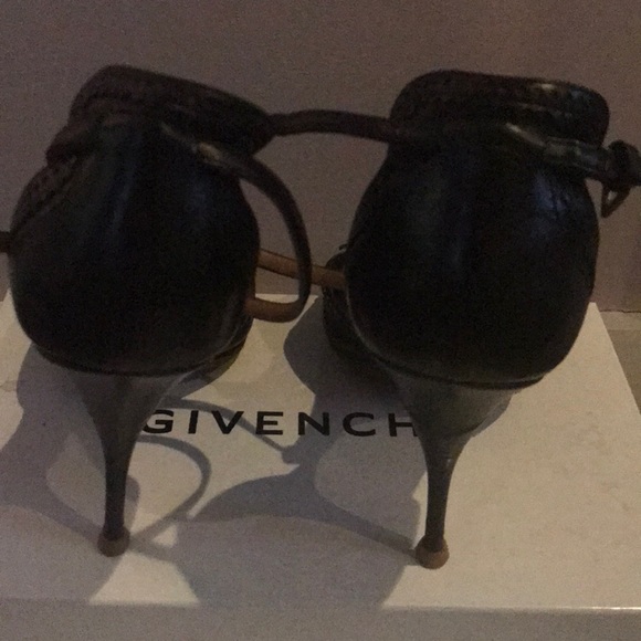 Vintage Givenchy T-strap - Picture 3 of 4